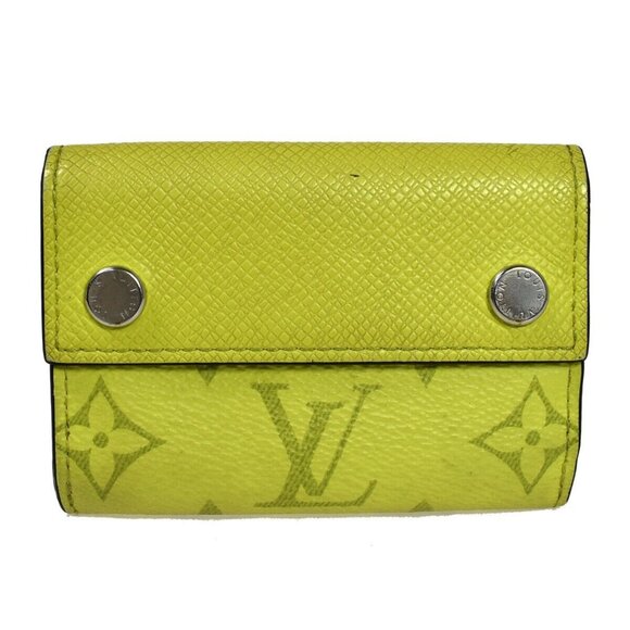 LOUIS VUITTON Discovery Compact Trifold Wallet Taigarama Leather - Picture 1 of 14